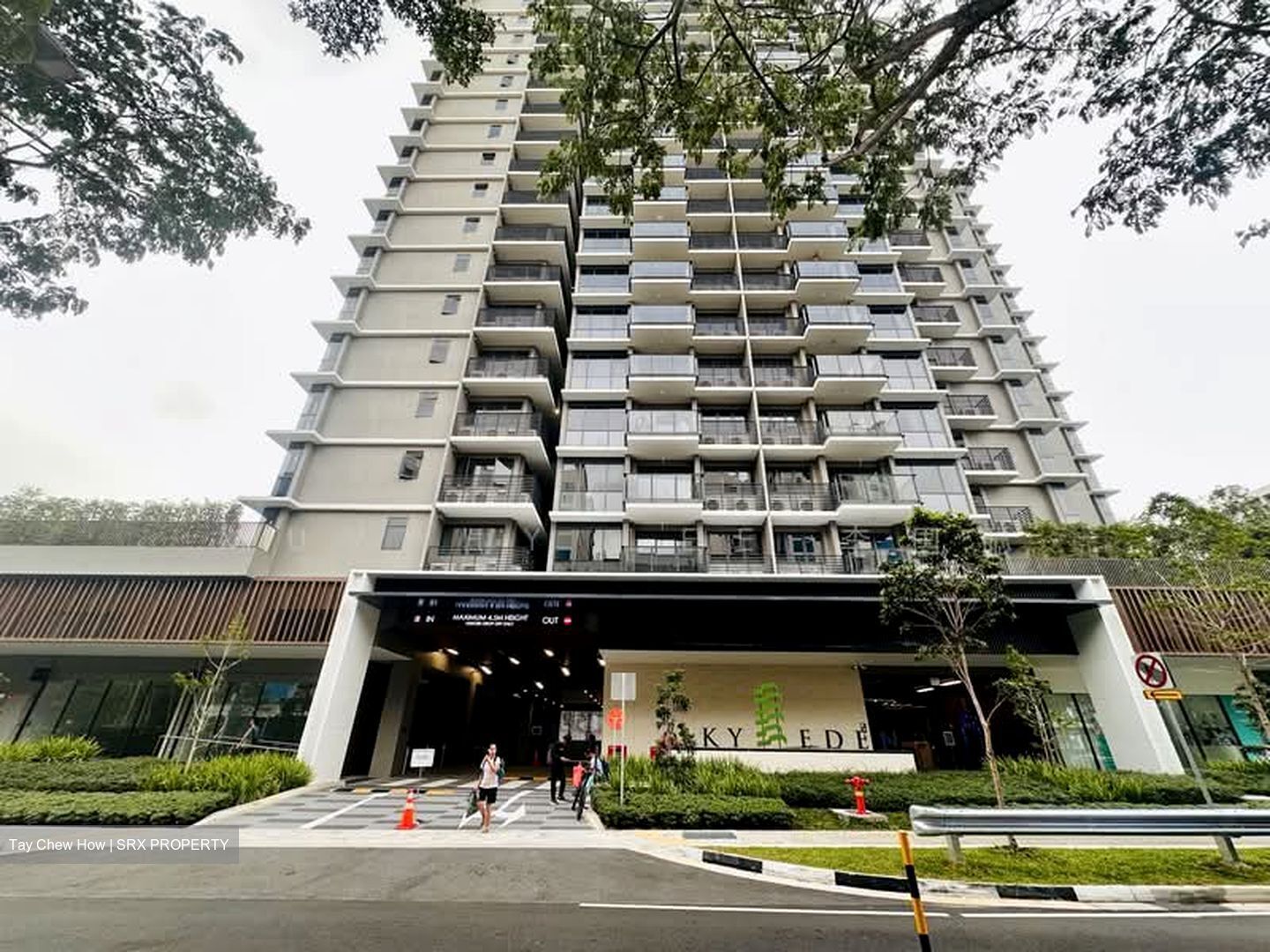 Sky Eden@Bedok (D16), Retail #632060111